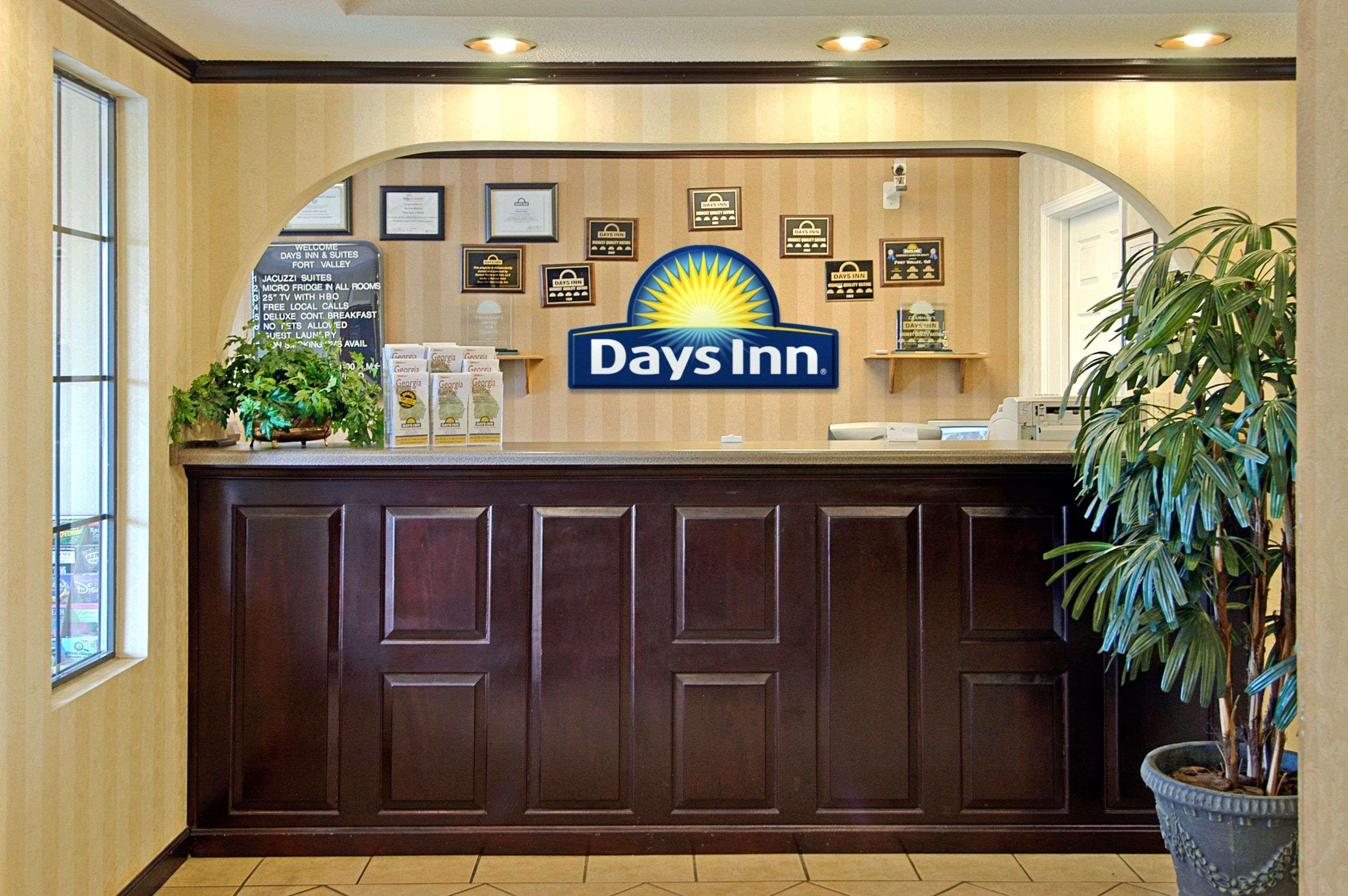 Days Inn & Suites By Wyndham Fort Valley מראה חיצוני תמונה